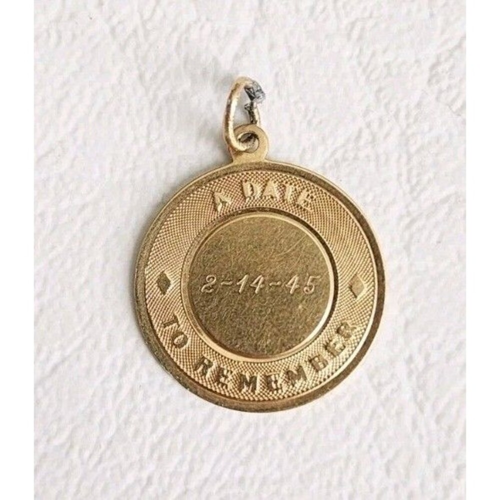A Day To Remember Charm Pendant 14k Gold 1.56 Grams Vintage Engraved